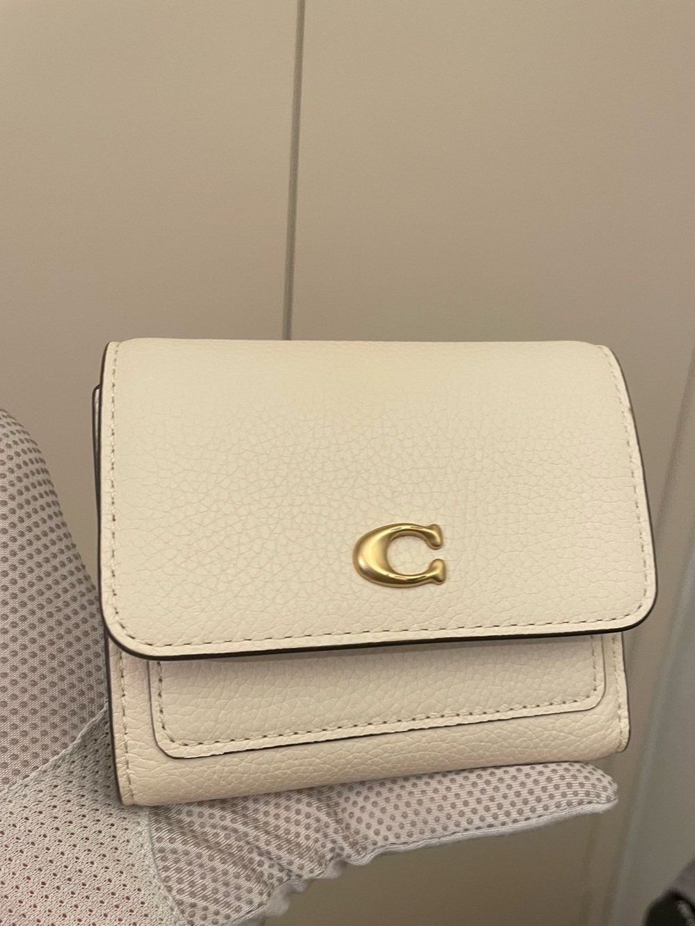 Coach Leather compact wallet in Chalk with Gold 'C'
